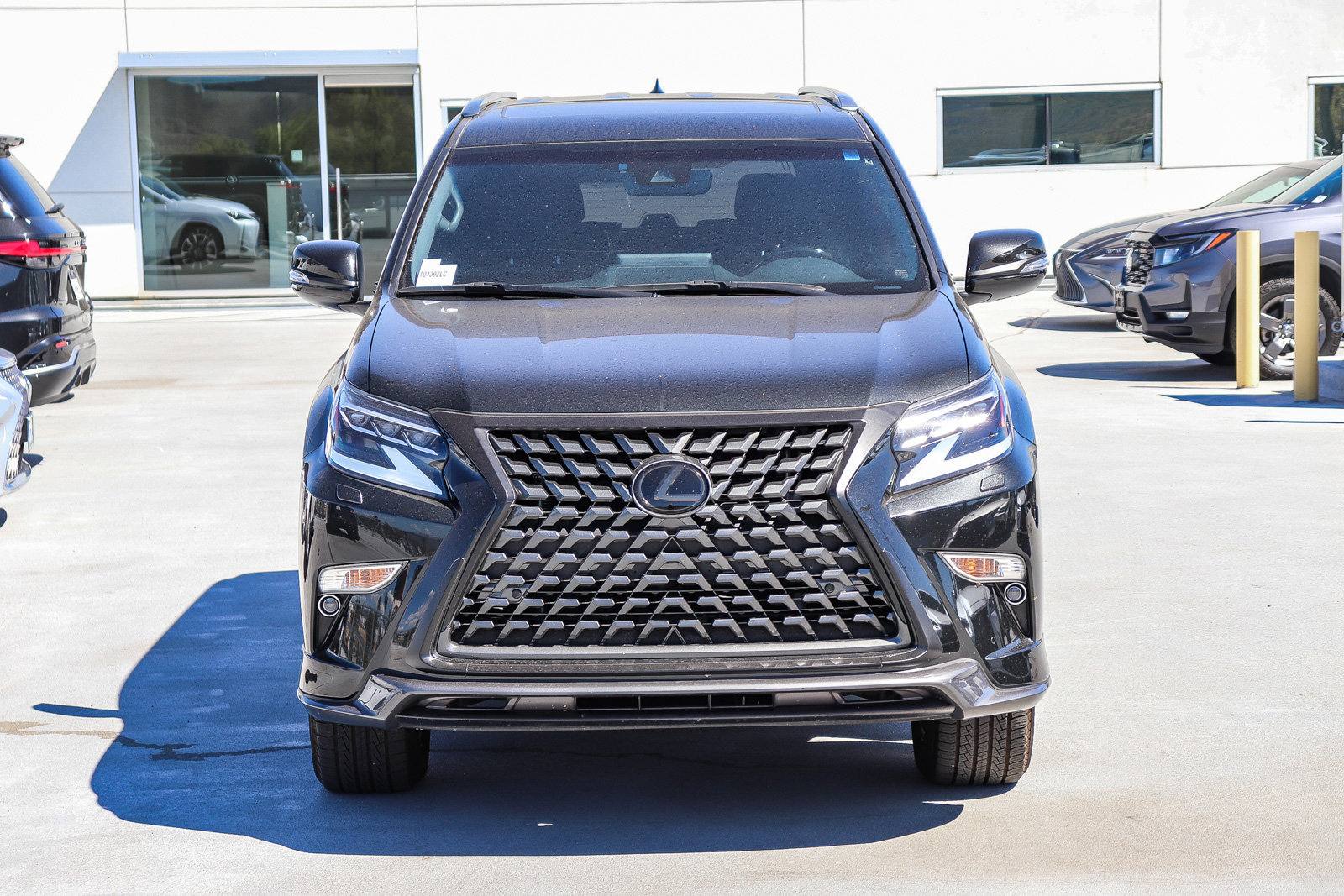 Used 2023 Lexus GX 460 Premium AWD/4WD image 2