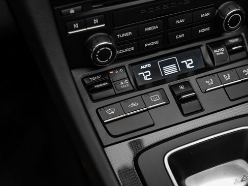 Used 2019 Porsche 911 Turbo S AWD/4WD image 71
