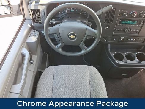 Used 2025 Chevrolet Express 3500 LT w/ LT Preferred Equipment Group RWD image 3
