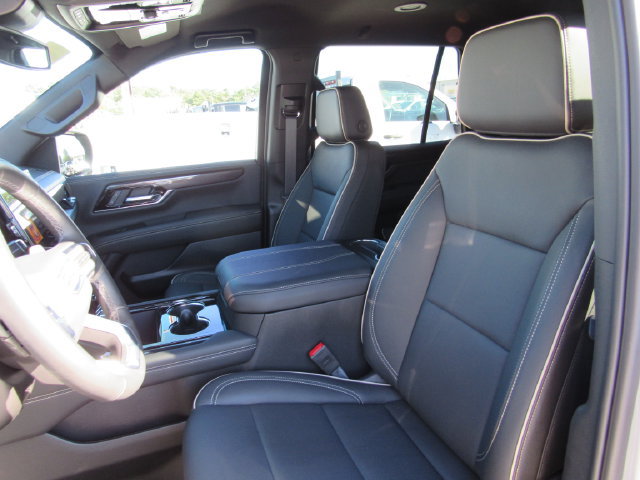 Used 2026 GMC Yukon Elevation AWD/4WD image 14