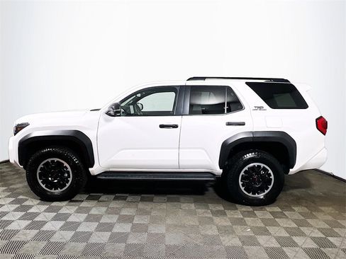 Certified 2025 Toyota 4Runner TRD Off-Road Premium image 5