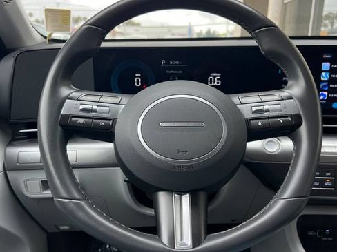 Used 2024 Hyundai Kona SEL FWD image 28