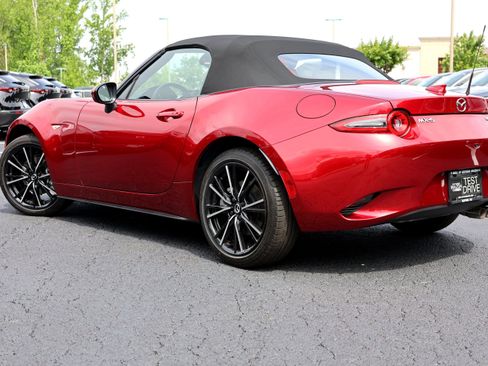 New 2026 MAZDA MX-5 Miata Grand Touring RWD image 3