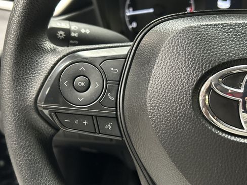 Certified 2025 Toyota Corolla LE FWD image 19