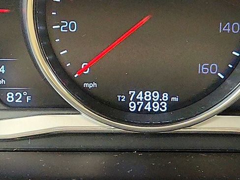 Used 2015 Volvo XC60 T6 AWD/4WD image 16