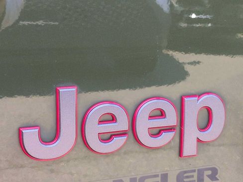 Used 2020 Jeep Wrangler Unlimited Rubicon AWD/4WD image 12