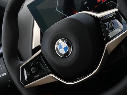 Certified 2025 BMW X3 xDrive30 w/ Premium Package AWD/4WD image 23
