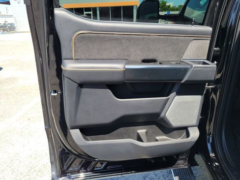Used 2024 Ford F350 Platinum AWD/4WD image 14