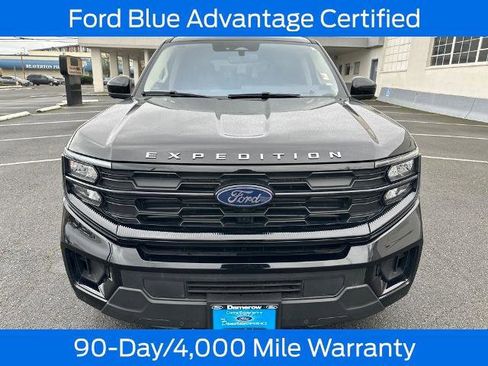 Certified 2025 Ford Expedition Active AWD/4WD image 11