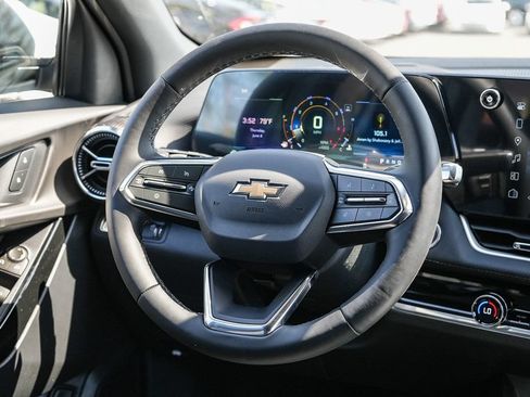New 2026 Chevrolet Equinox LT w/ Convenience Package II FWD image 14