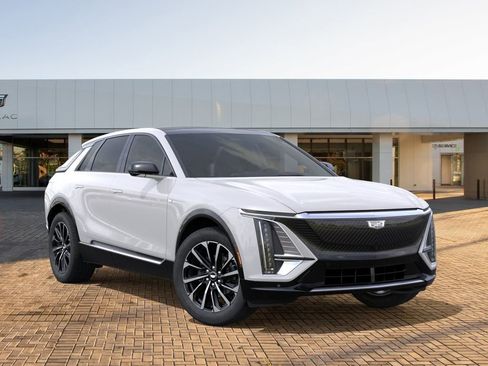 New 2024 Cadillac Lyriq Sport image 7