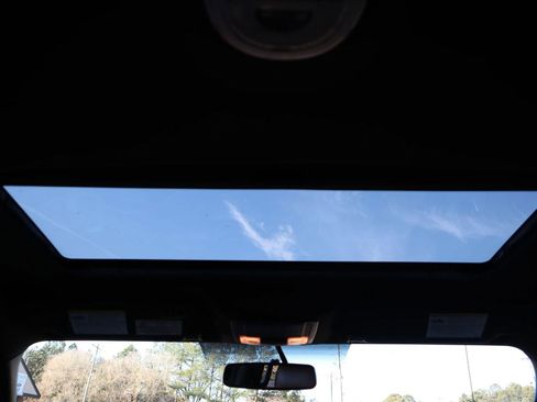 Used 2014 Ford F150 King Ranch w/ King Ranch Luxury Package image 33