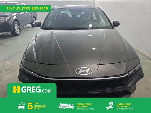 Used 2026 Hyundai Elantra Sport FWD image 1