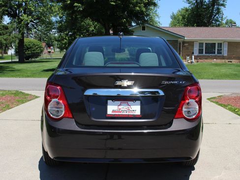 Used 2016 Chevrolet Sonic LT FWD image 8