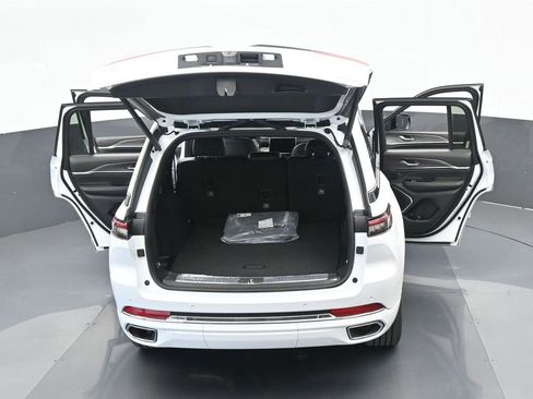 Used 2024 Jeep Grand Cherokee Overland image 62