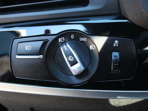 Used 2016 BMW X3 xDrive28i AWD/4WD image 11