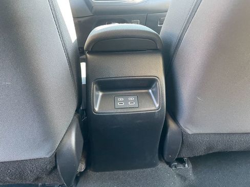 Used 2023 Toyota Corolla LE image 27