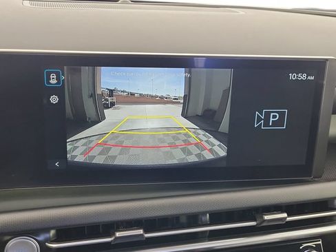 Used 2025 Hyundai Santa Cruz SEL AWD/4WD image 26