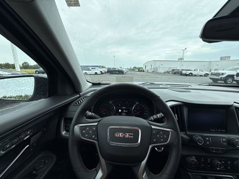 Certified 2024 GMC Terrain AT4 w/ Infotainment Package II AWD/4WD image 17