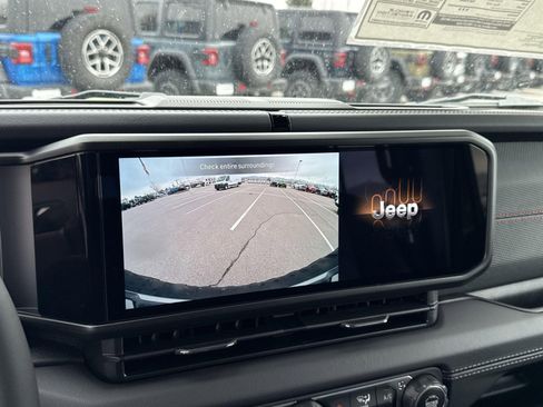 New 2025 Jeep Wrangler Unlimited Rubicon w/ Steel Bumper Group image 26