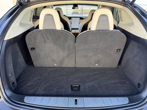 Used 2018 Tesla Model X 100D AWD/4WD image 28