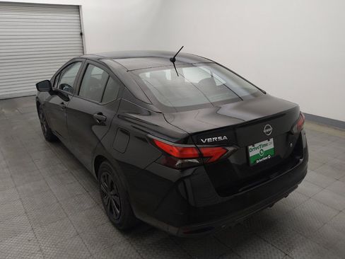 Used 2025 Nissan Versa S FWD image 5