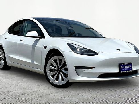 Used 2022 Tesla Model 3 Long Range AWD/4WD image 1