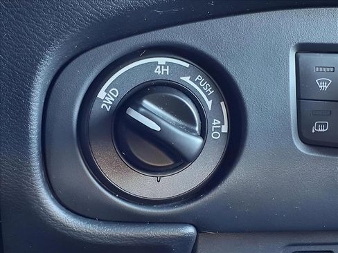 Used 2023 Nissan Frontier PRO-4X w/ Pro-4X Premium Package image 20