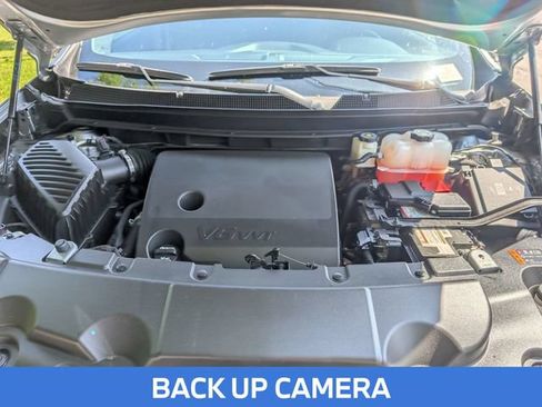 Used 2023 Chevrolet Traverse LT FWD image 13