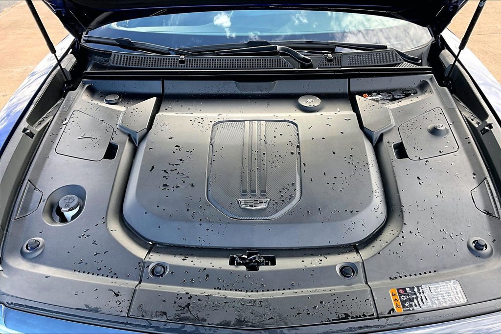 Used 2024 Cadillac Lyriq Sport w/ LPO, Floor Liner Package AWD/4WD image 9