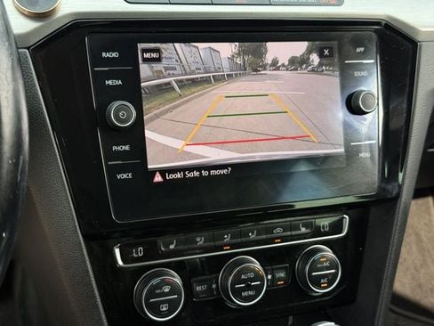 Used 2019 Volkswagen Arteon SE FWD image 17