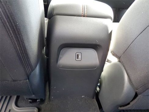 New 2025 Nissan Sentra SR w/ Midnight Edition image 26