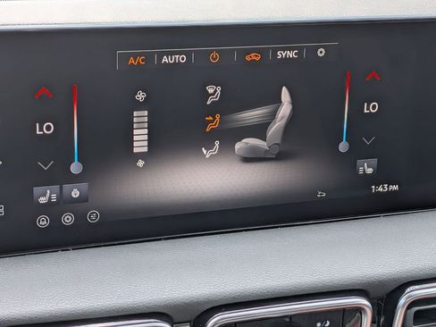 New 2026 Nissan Sentra SR FWD image 16