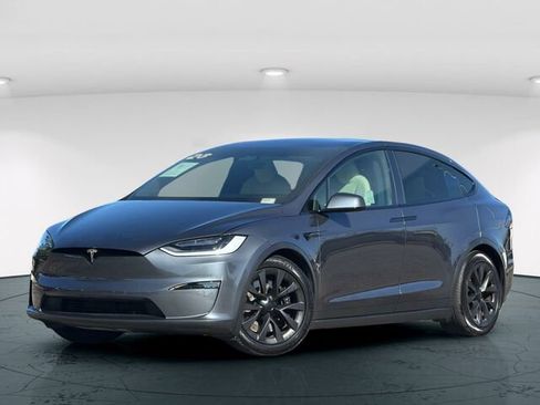 Used 2023 Tesla Model X Plaid AWD/4WD image 2