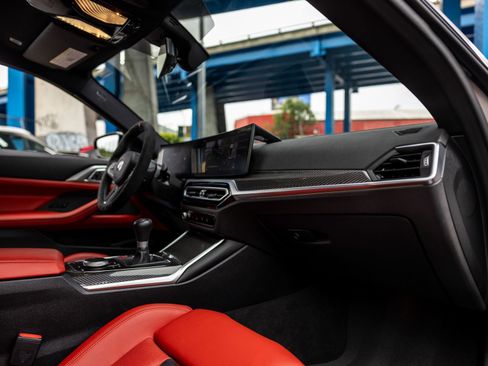 Used 2024 BMW M4 Coupe w/ M Driver's Package RWD image 32