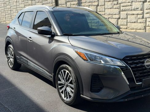 Used 2023 Nissan Kicks SV FWD image 41