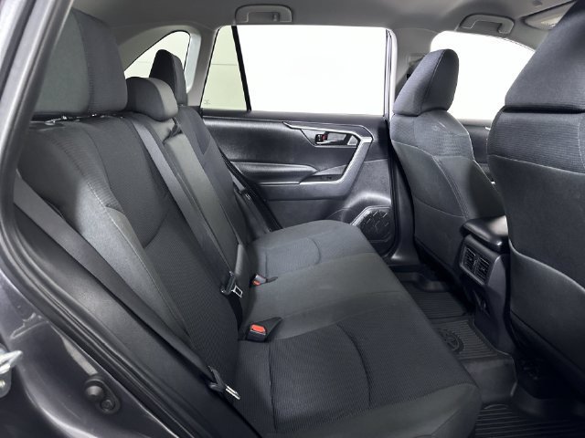 Used 2025 Toyota RAV4 LE AWD/4WD image 28