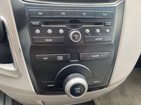 Used 2011 Honda Odyssey LX image 13