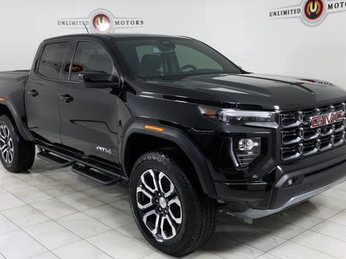 Used 2024 GMC Canyon AT4 w/ AT4 Premium Package image 39