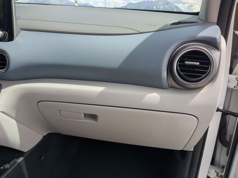 Used 2021 Hyundai Kona Ultimate w/ Cargo Package FWD image 30