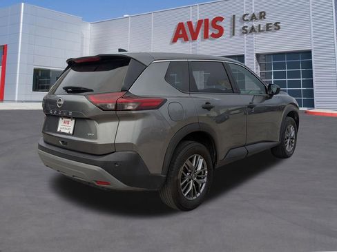 Used 2023 Nissan Rogue S image 6