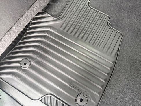 New 2026 GMC Sierra 1500 Elevation image 26