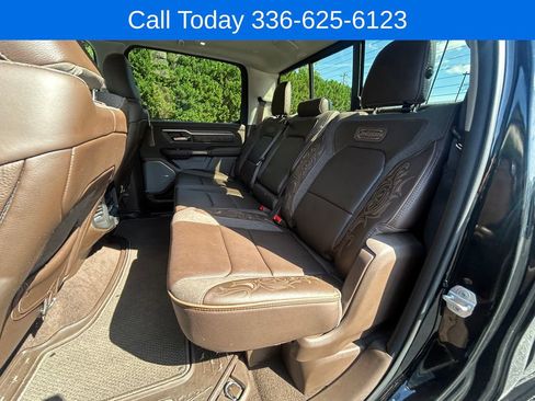 Used 2025 RAM 1500 Limited AWD/4WD image 20