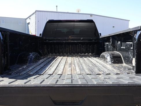 Used 2022 Chevrolet Silverado 2500 Custom w/ Custom Value Package image 14