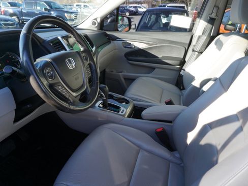 Used 2019 Honda Ridgeline RTL image 19