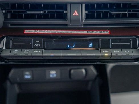 New 2026 Toyota Prius Plug-In Hybrid FWD image 24
