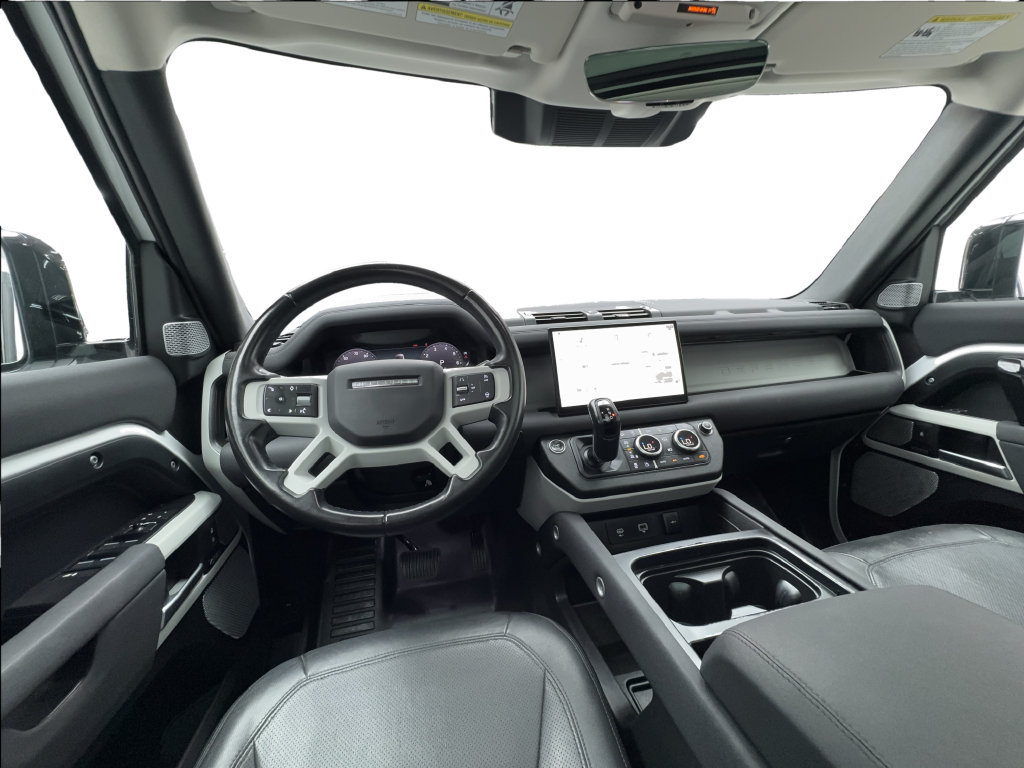 Used 2023 Land Rover Defender 130 SE AWD/4WD image 39