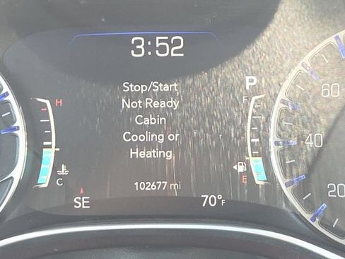 Used 2018 Chrysler Pacifica Limited w/ Advanced Safetytec Group FWD image 40