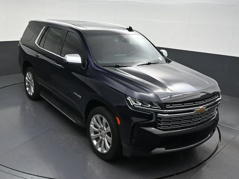 Used 2021 Chevrolet Tahoe Premier w/ Premium Package RWD image 21