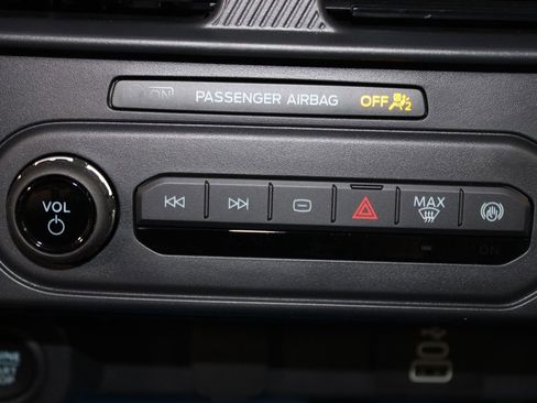 New 2026 Ford Maverick XLT FWD image 38